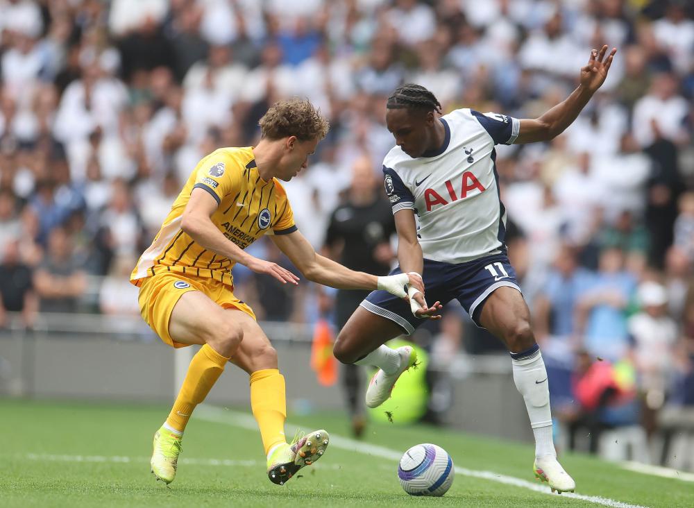 足球西甲豪门迎来连胜，状态回暖