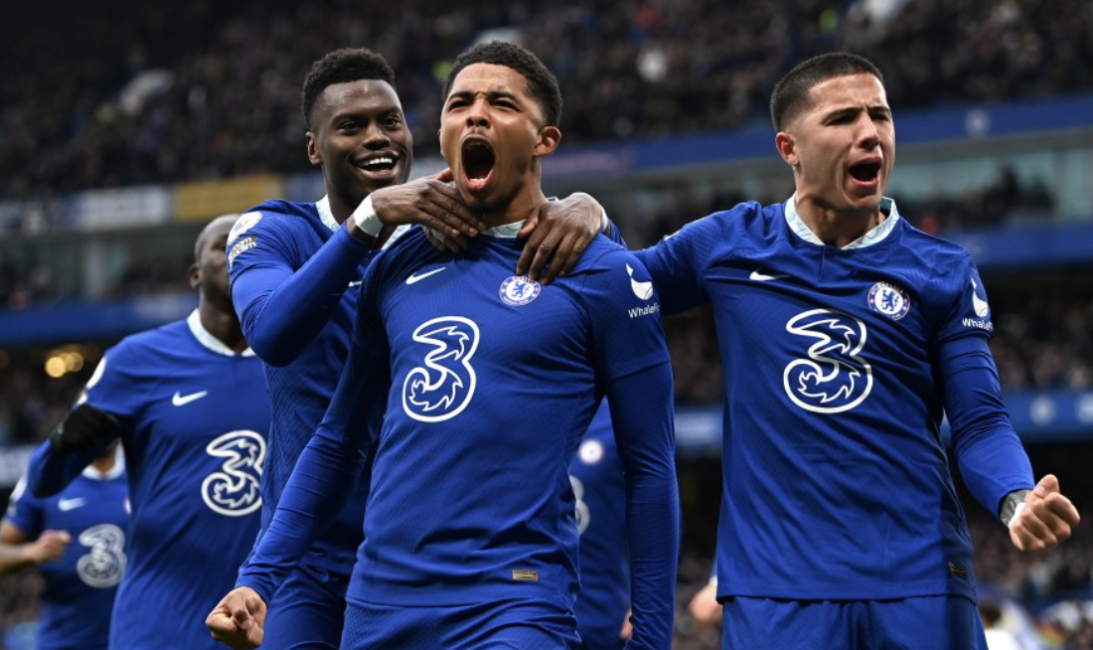 无文班马刺照样杀疯了！瓦塞尔35+7三分对轰穆雷，约基奇8次出手引争议